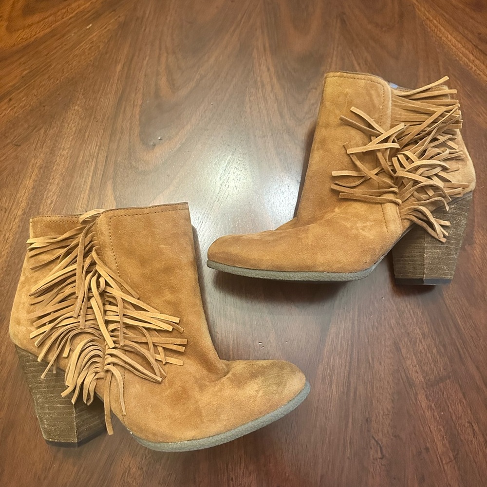 Vince Camuto Tan Cognac Suede Leather Fringe Heeled Ankle Boots, Size 8